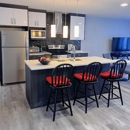 Banff Garden Suite&2Mins Bus Station Close Lrt& Free Parking-2